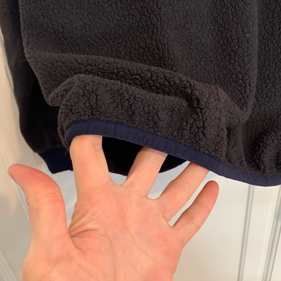 Patagonia Women’s Sherpa Fleece Hoodie - Picture 5 of 7